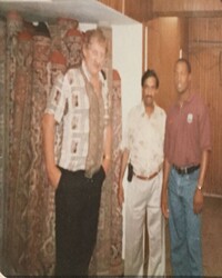 Masnuaat-E-Hind team and visitors