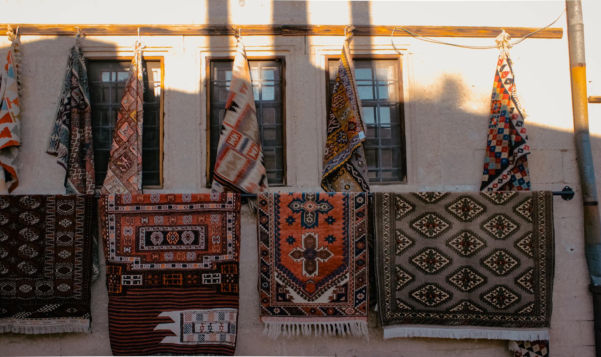 Carpets and rugs from Masnuaat-E-Hind